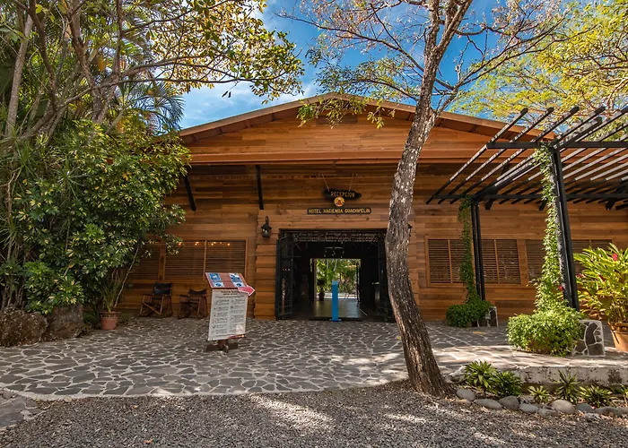 Family Hotel: Hacienda Guachipelin Volcano Ranch Hotel & Hot Springs